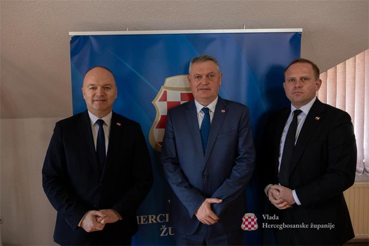 Slika /Ministar Šipić - fotografije/Livno 1.jpeg